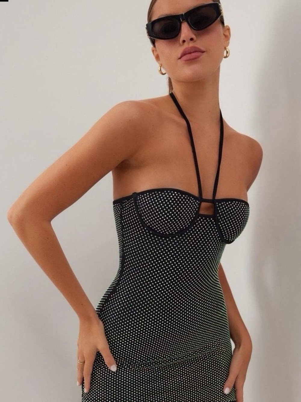 Heiress Beverly H - BLACK
CRYSTAL EMBELLISHED
HALTER MINI DRESS - New with tag L - Picture 6 of 12